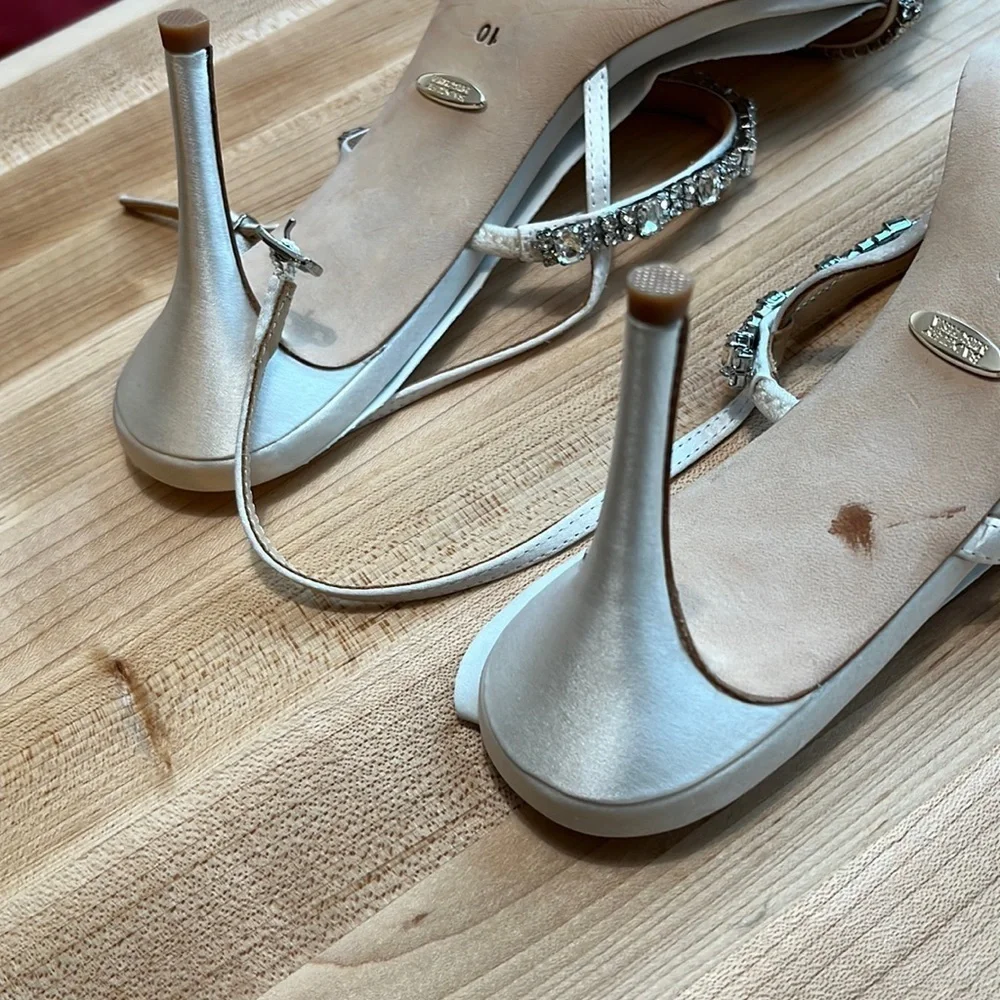 New Badgley Mischka Zane Strappy Satin Sandal Heels size 10 Bridal